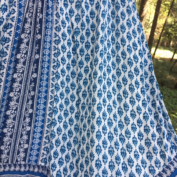 New Directions bohemian shark bite hem  slightly sheer skirt - Picture 5 of 12